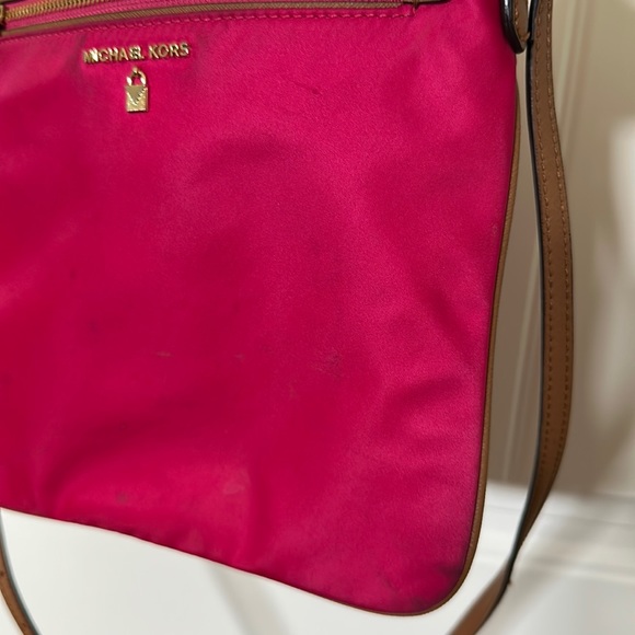 Michael Kors GUC Nylon Brandy Kelsey Crossbody - Picture 5 of 7